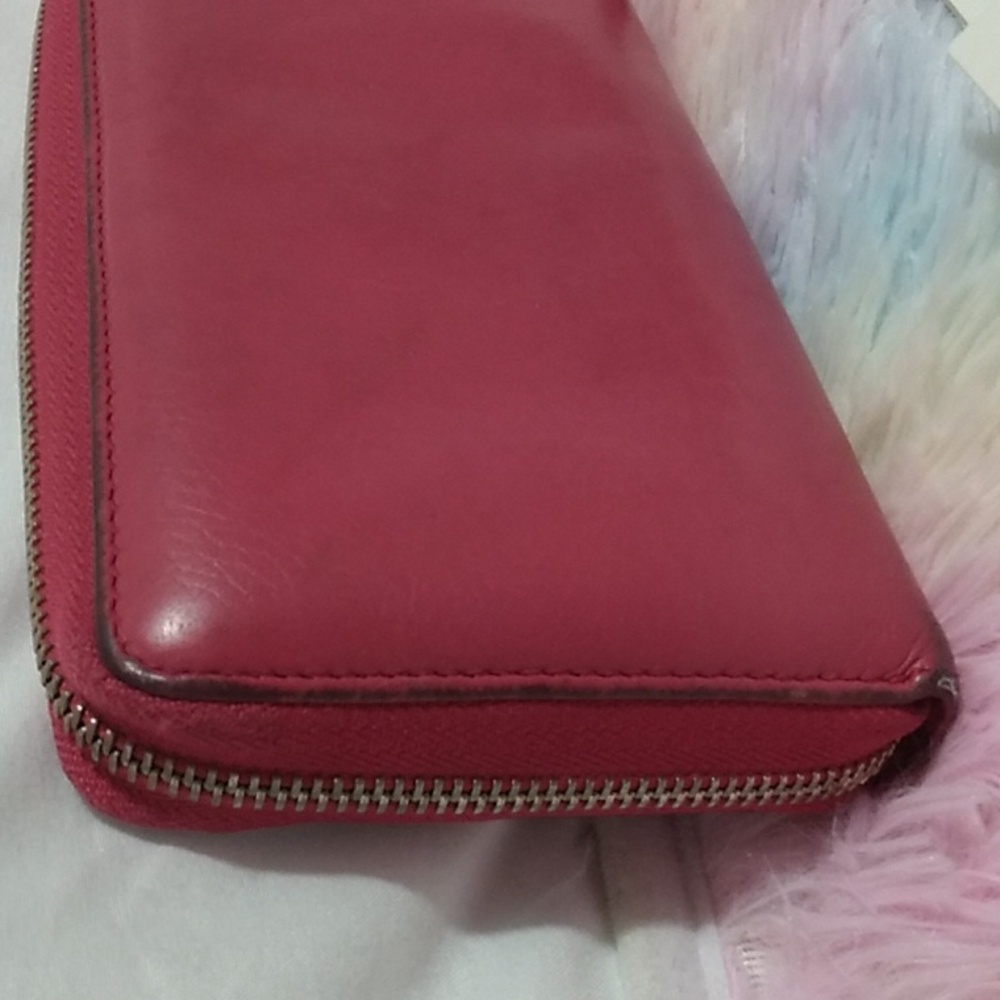 Gucci Soho Magenta Large pebble calf skin zip around Wallet With COA - Picture 7 of 16